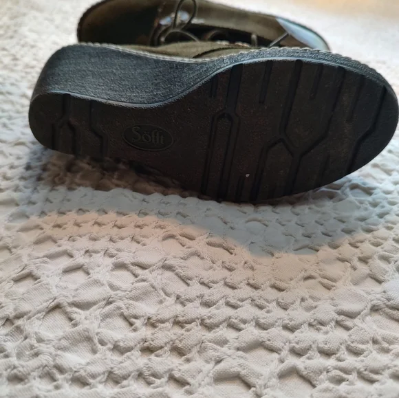 Shofft Wedge Dress shoes 6.5 - Picture 6 of 12